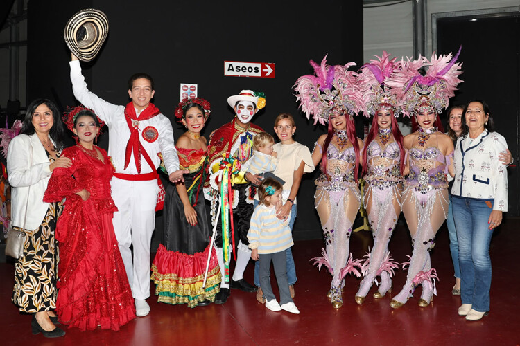 La Fiesta de la Hispanidad de Alcobendas celebró, un año más, la convivencia y la unión de culturas