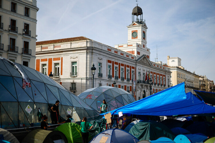 La Comunidad de Madrid solicita oficialmente información al Delegado del Gobierno sobre la eventual presencia de colectivos radicales en la acampada de la Puerta del Sol