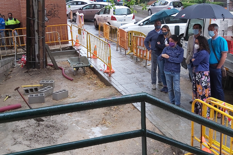 Comienzan las obras para eliminar barreras arquitectónicas en la calle Luis Rodríguez Ontiveros, en Alcobendas