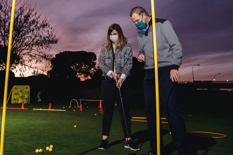 El Ayuntamiento de Madrid pone en marcha la primera Escuela Municipal de Golf en el Distrito de Barajas