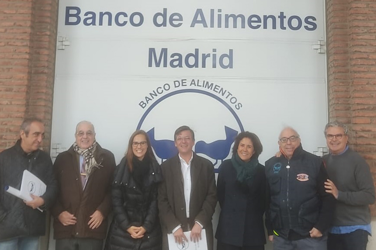 El Concejal José Antonio Martínez Páramo ha visitado la sede central de la Fundación Banco de Alimentos de Madrid, situada en el distrito