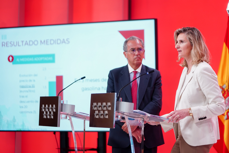 La Comunidad de Madrid pide al Gobierno central abaratar la energía a los ciudadanos eliminando hasta 9 impuestos que la gravan