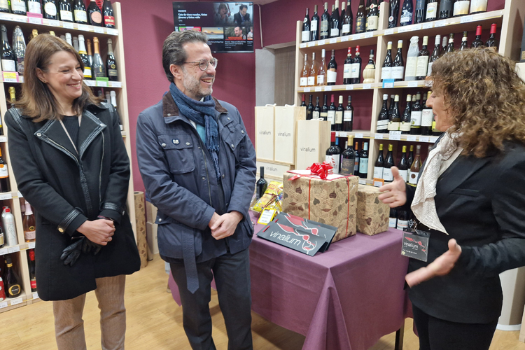 La Comunidad de Madrid ha ofrecido asesoramiento gratuito a cerca de 2.000 comercios para incrementar sus ventas