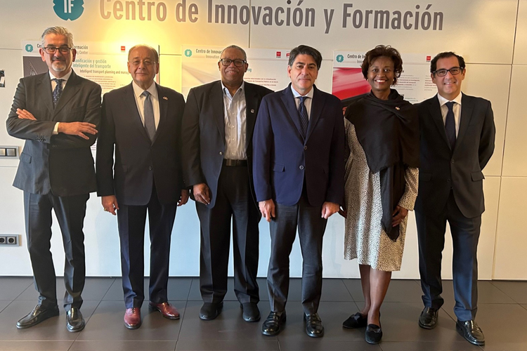 La Comunidad de Madrid recibe a las principales organizaciones del transporte de América del Norte