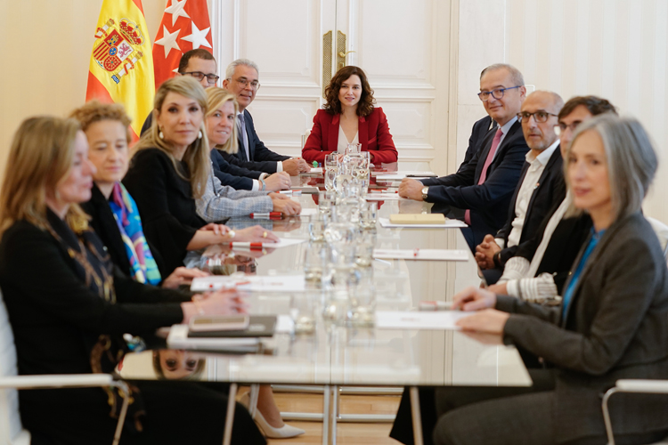 Díaz Ayuso anuncia un proyecto para crear en torno al anillo metropolitano de la Comunidad cuatro regiones digitales altamente especializadas en tecnología