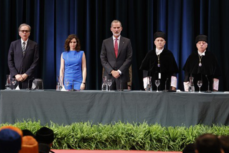 La Presidenta ha asistido a la apertura del curso académico de las universidades españolas, en la UNED, presidido por el Rey Felipe VI