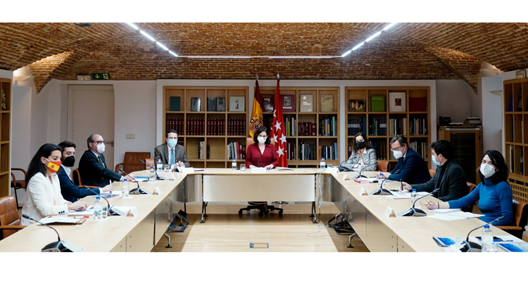 Díaz Ayuso presenta a los grupos parlamentarios la estrategia de la Comunidad de Madrid para la reactivación de la región con Fondos Europeos