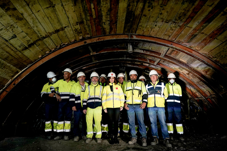 Díaz Ayuso visita las obras de prolongación de la Línea 3 de Metro 