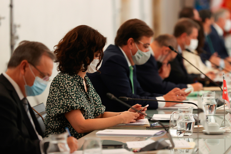 Isabel Díaz Ayuso exige al Gobierno lealtad a las CCAA “fieles a la unidad de España” frente a los privilegios de los políticos en Cataluña y País Vasco