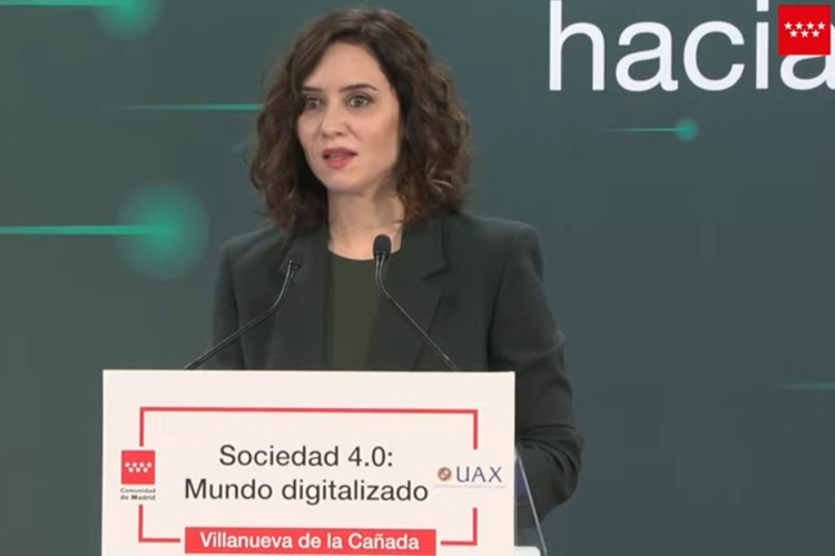 Díaz Ayuso anuncia un Plan de Ciberseguridad para proteger a los menores de Primaria y Secundaria