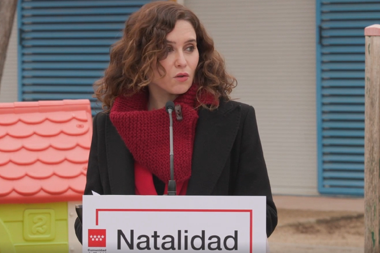 Díaz Ayuso insta a Sánchez a colaborar en la Estrategia de Natalidad de la Comunidad de Madrid