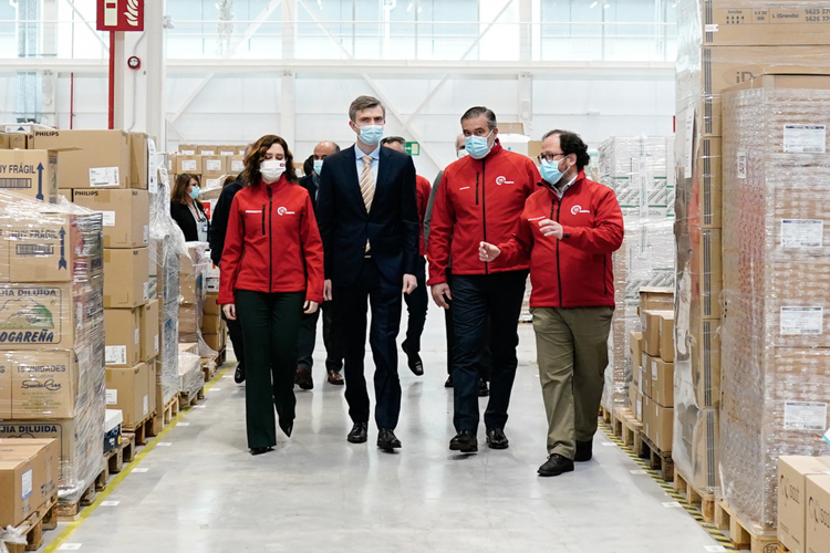 Díaz Ayuso presenta el operativo logístico y asistencial para los refugiados de Ucrania con el Hospital Zendal como epicentro para canalizar las ayudas