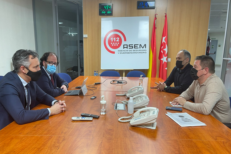 La Comunidad de Madrid se reúne con asociaciones anti-okupación para defender los derechos de los propietarios