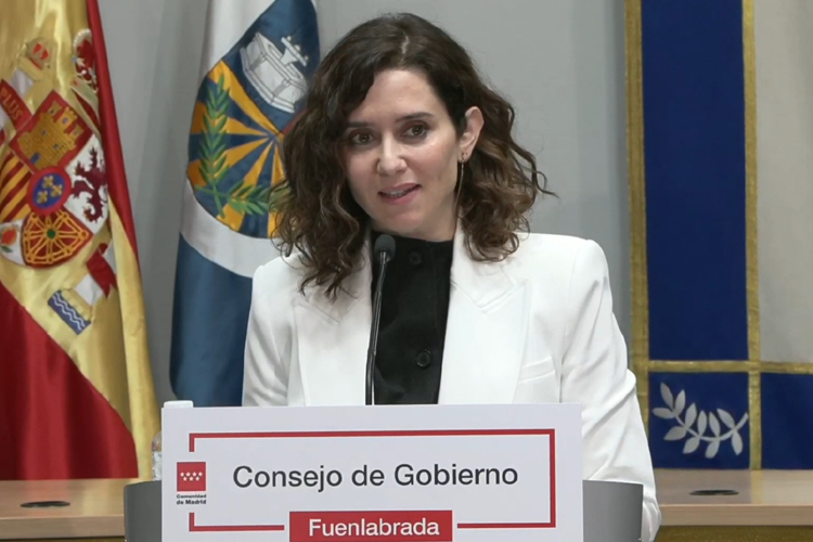 Díaz Ayuso, tras la rebaja fiscal de Puig, asegura que los impuestos en Madrid “no van a ser moneda de cambio” y pide al PSOE que aclare qué política fiscal defiende