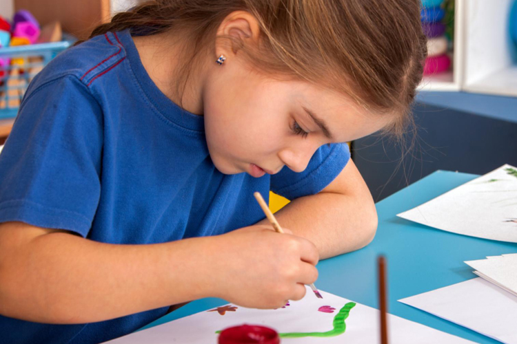 Díaz Ayuso anuncia una Gran Cruz de la Orden del Dos de Mayo para todos los Niños de Madrid