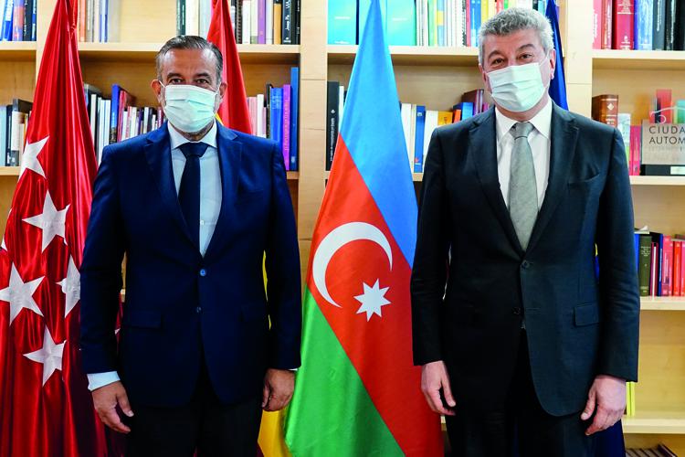 La Comunidad de Madrid recibe al embajador de Azerbaiyán y potencia los lazos culturales