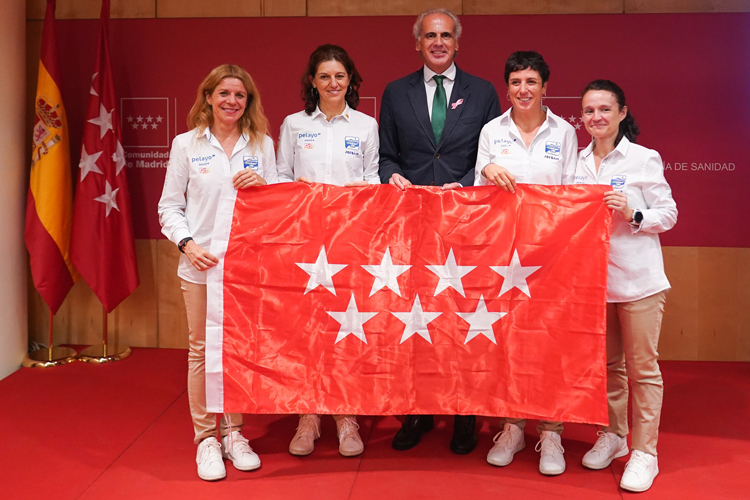 La Comunidad de Madrid recibe a las expedicionarias del Reto Pelayo Vida