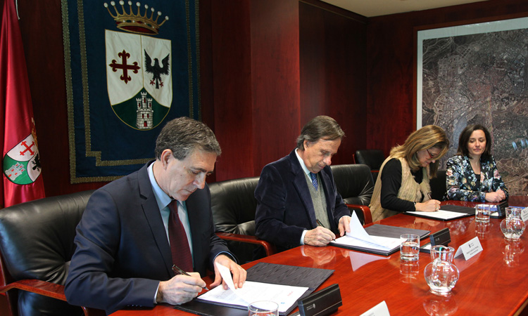 Alcobendas es el primer municipio que firma un convenio con la Fundación Amplifon