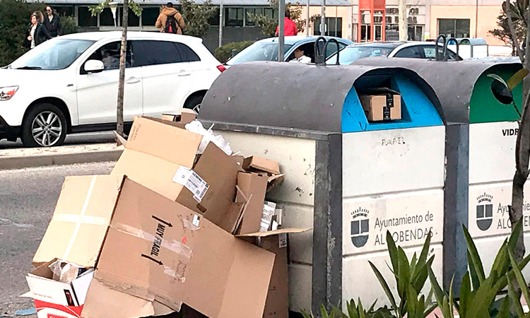 En Alcobendas se sanciona a los que abandonan residuos en las calles