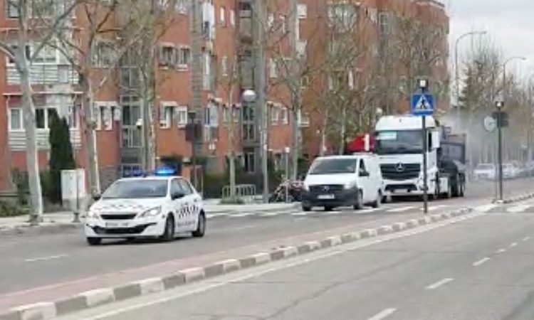Alcobendas suma la ayuda solidaria de un empresario local para desinfectar las calles