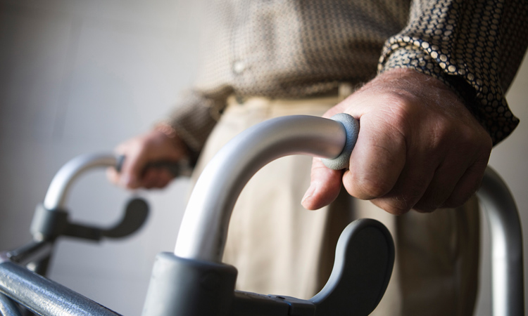 El Ayuntamiento de Alcobendas concede ayudas a cuarenta mayores dependientes