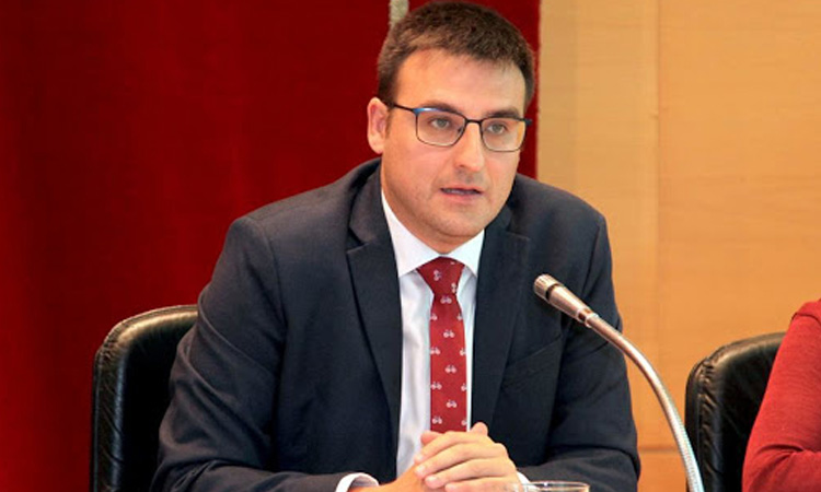 'Hemos heredado un Ayuntamiento paralizado por la inacción'