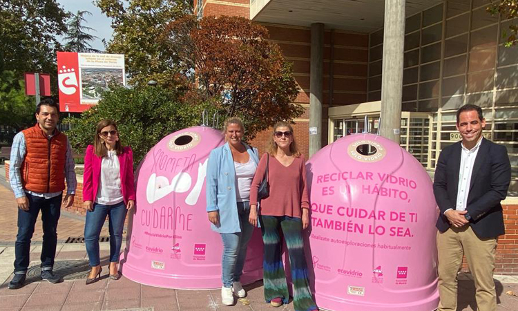 El Ayuntamiento de San Sebastián de los Reyes y Ecovidrio presentan la campaña ‘Recicla vidrio por ellas’, en colaboración con la Fundación Sandra Ibarra