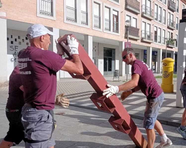 Comienza el montaje de talanqueras de los once encierros de San Sebastián de los Reyes 