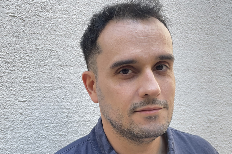 La obra “Tarea de español” gana el XXXIV “Premio Internacional de Poesía José Hierro”
