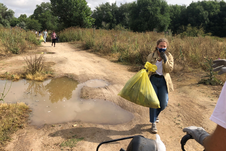 V oluntarios de “Limpia Ríos, Salva Océanos” retiran más de 600 kilos de basura de la ribera del Jarama en San Sebastián de los Reyes