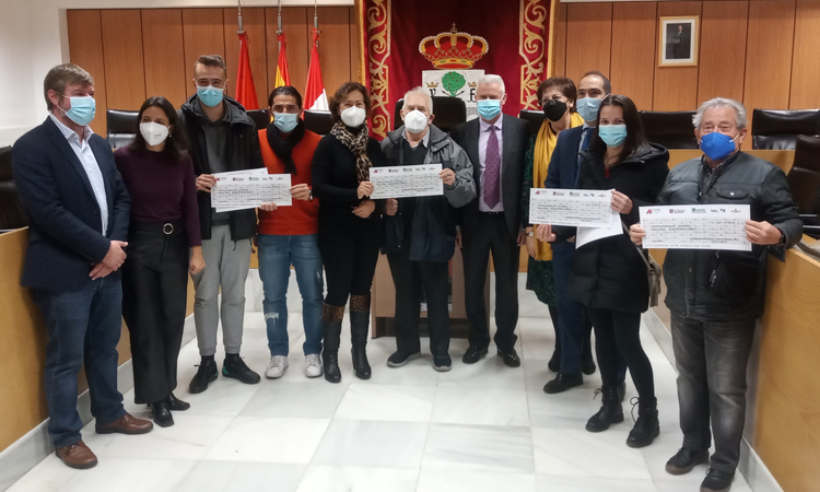 Cuatro vecinos de Sanse ganan el Premio al Comprador de la Campaña de Dinamización del Comercio Local en Navidad