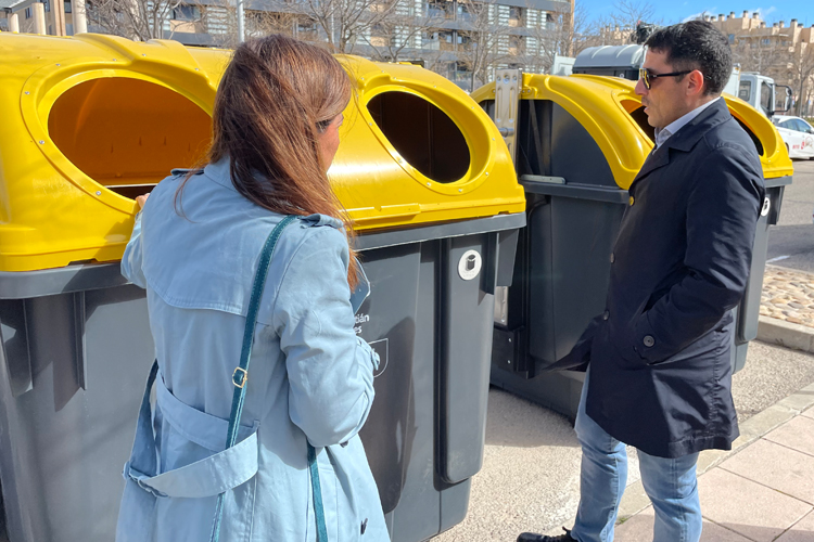 El Ayuntamiento de Sanse renueva los contenedores de Tempranales y Dehesa Vieja