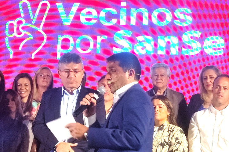 Más de mil de personas dan la bienvenida al partido local “Vecinos por SanSe” con Miguel Ángel Martín Perdiguero como cabeza de lista