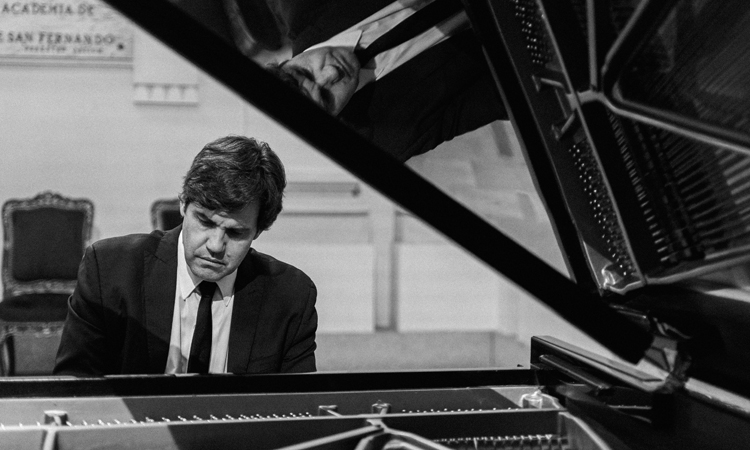 ¡El Compositor y Pianista de Sanse, Tito García, presenta su nuevo trabajo!