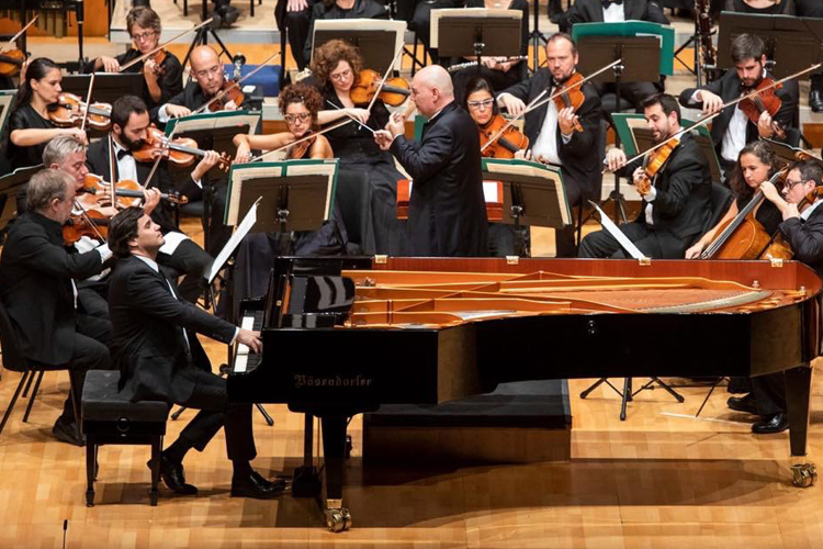 Tito García González vuelve al Auditorio Nacional en el aniversario de la pandemia