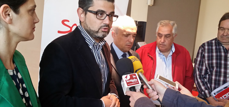 Rafael Simancas y Rafael Sánchez Acera abordan el Alcobendas la creación de empleo para mayores de 45 años