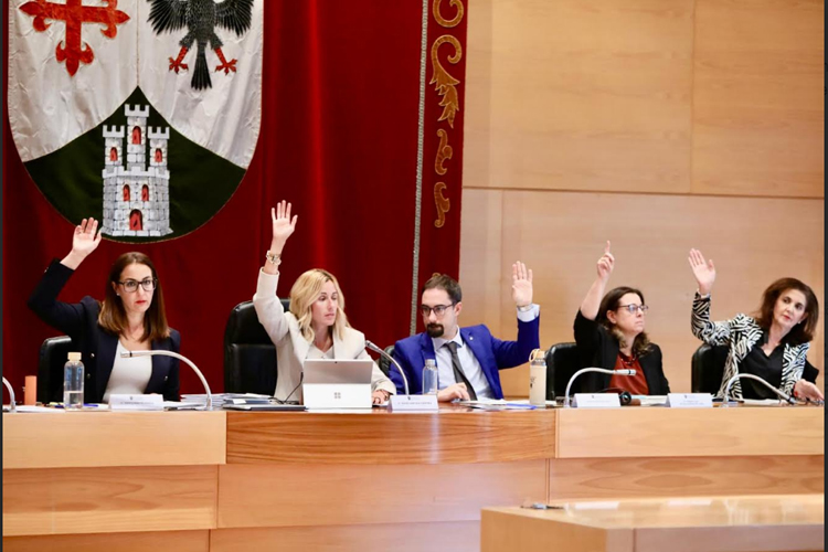 El Pleno reprueba a la Ministra de Igualdad por los fallos en las pulseras antimaltratadores