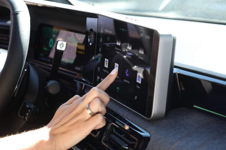 Alcobendas pone en marcha el primer servicio de aparcamiento urbano conectado en España