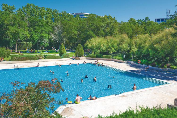 Mañana sábado, 7 de junio, abre la piscina de verano del polideportivo municipal de Alcobendas