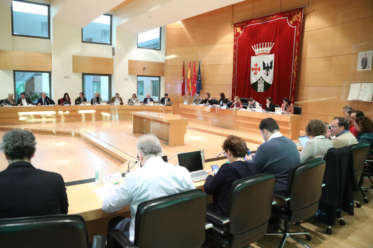 El Pleno de Alcobendas manifiesta su apoyo a los autónomos en contra de la política fiscal del Gobierno de España