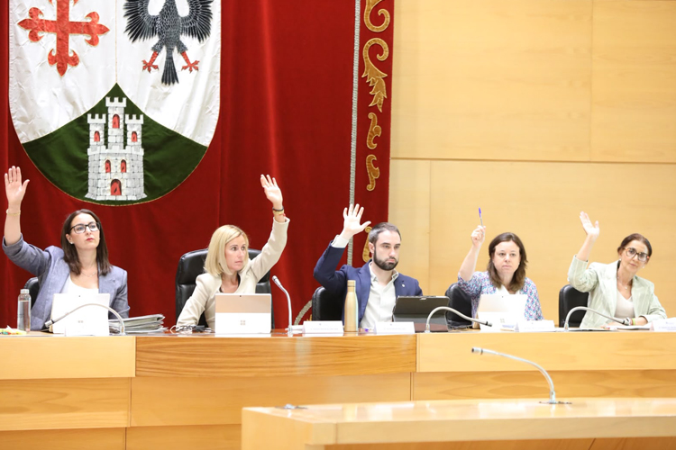 El Pleno de Alcobendas aprueba 15 nuevas rebajas fiscales para 2027 que ahorrarán 5,5 millones de euros a los vecinos