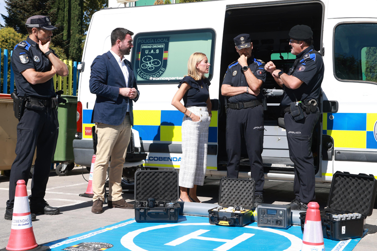 Alcobendas presenta los nuevos medios tecnológicos de Policía Local para blindar la seguridad de la ciudad y modernizar los trámites