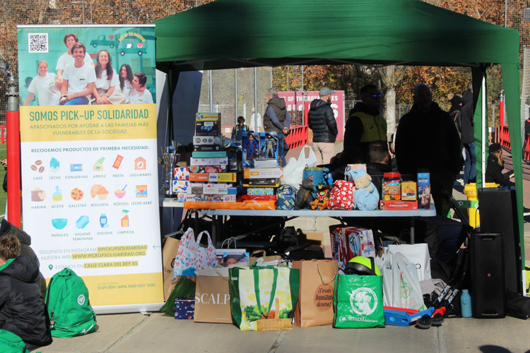 El Alcobendas CF organizó un torneo solidario para recoger juguetes