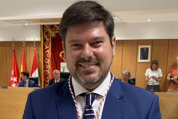 Los socialistas sansebastianenses, Andrés García Caro y Javier Cortés Monasterio, abandonan el PSOE y su Grupo Municipal y tramitan su entrada en el Grupo de Concejales no adscritos