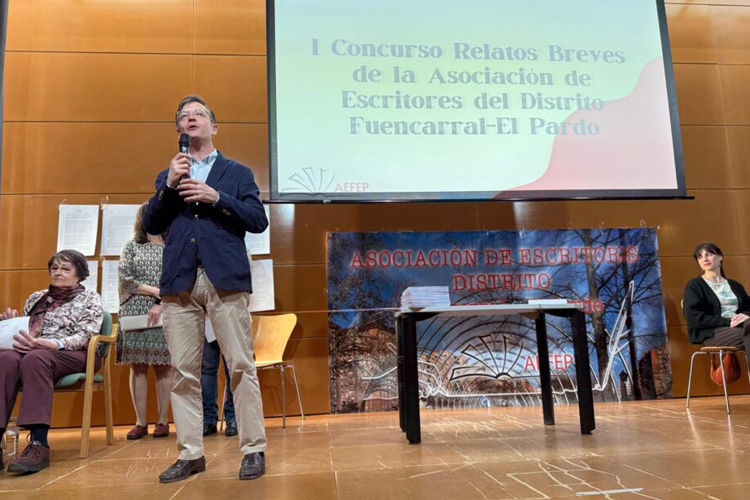 Fuencarral-El Pardo acoge el I Concurso Literario como antesala a la Feria del Libro del distrito