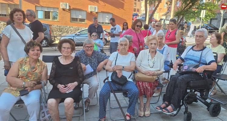 Fuencarral-El Pardo homenajea a las participantes de las tertulias vecinales del barrio de Valverde