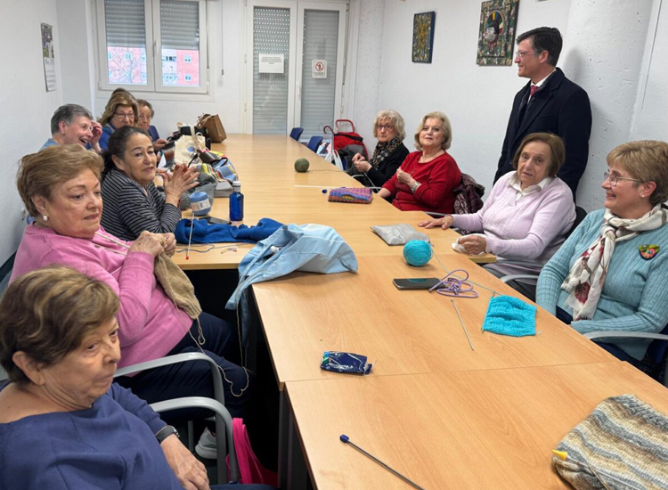 Las mayores de Fuencarral-El Pardo rinden homenaje a la mujer en los centros municipales