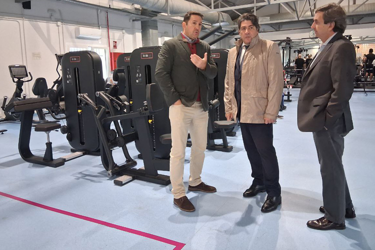 El Centro Deportivo Luis Aragonés estrena sala de musculación con maquinaria renovada