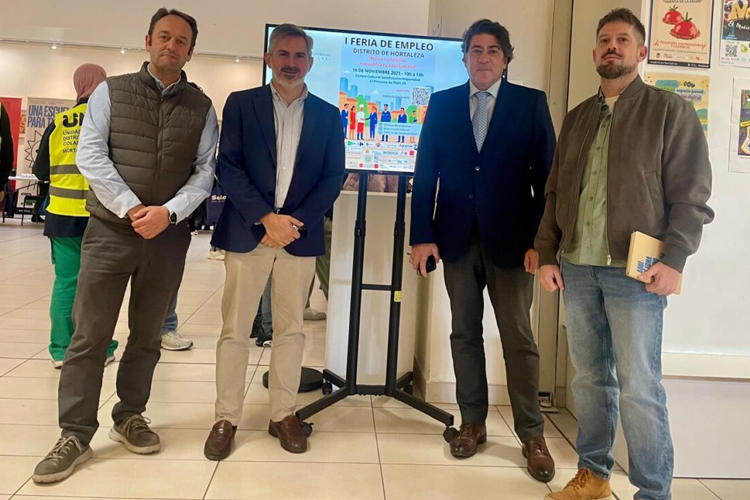 David Pérez aboga por iniciativas para captar el talento en la I Feria de Empleo de Hortaleza