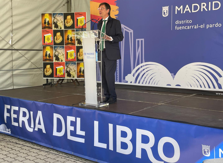 Comienza la primera edición de la Feria del Libro de Fuencarral-El Pardo